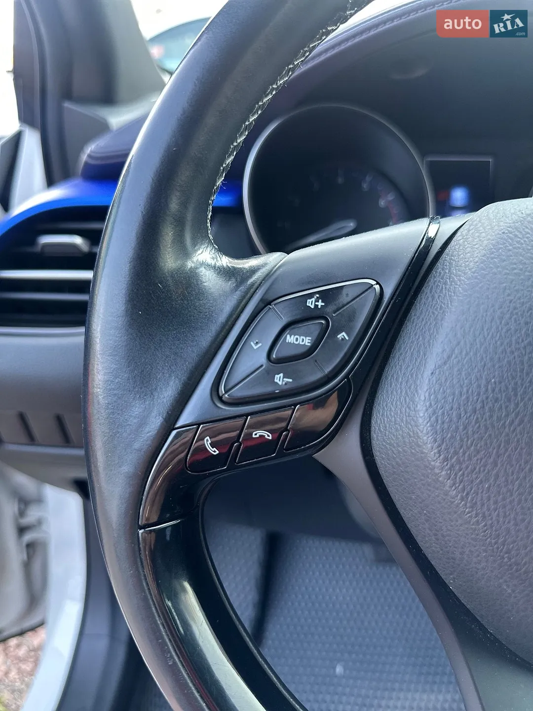 2017 Toyota C-HR - мініатюра 13