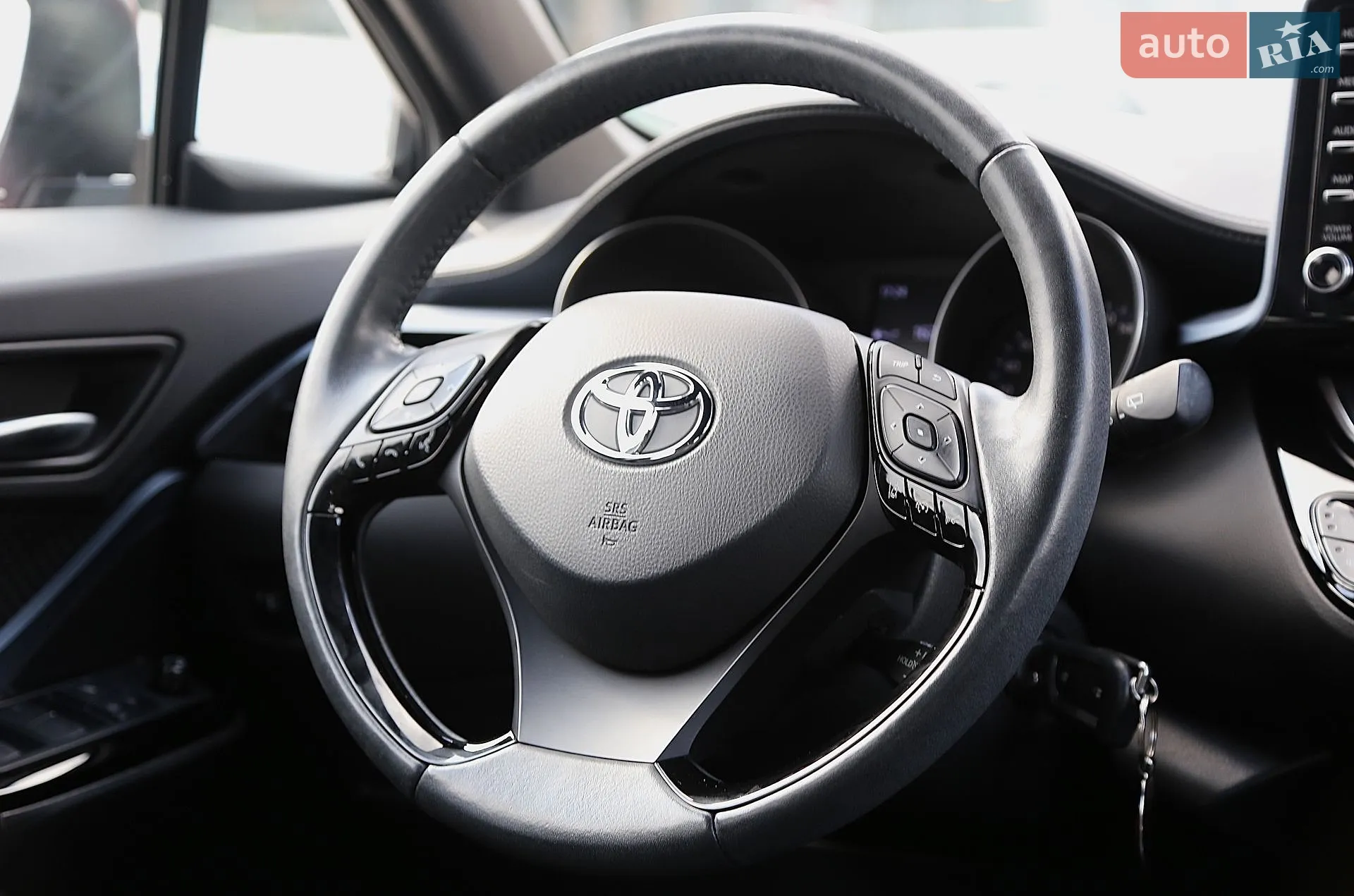 2020 Toyota C-HR - мініатюра 16