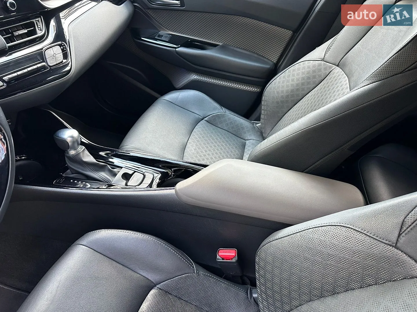 2019 Toyota C-HR - мініатюра 90