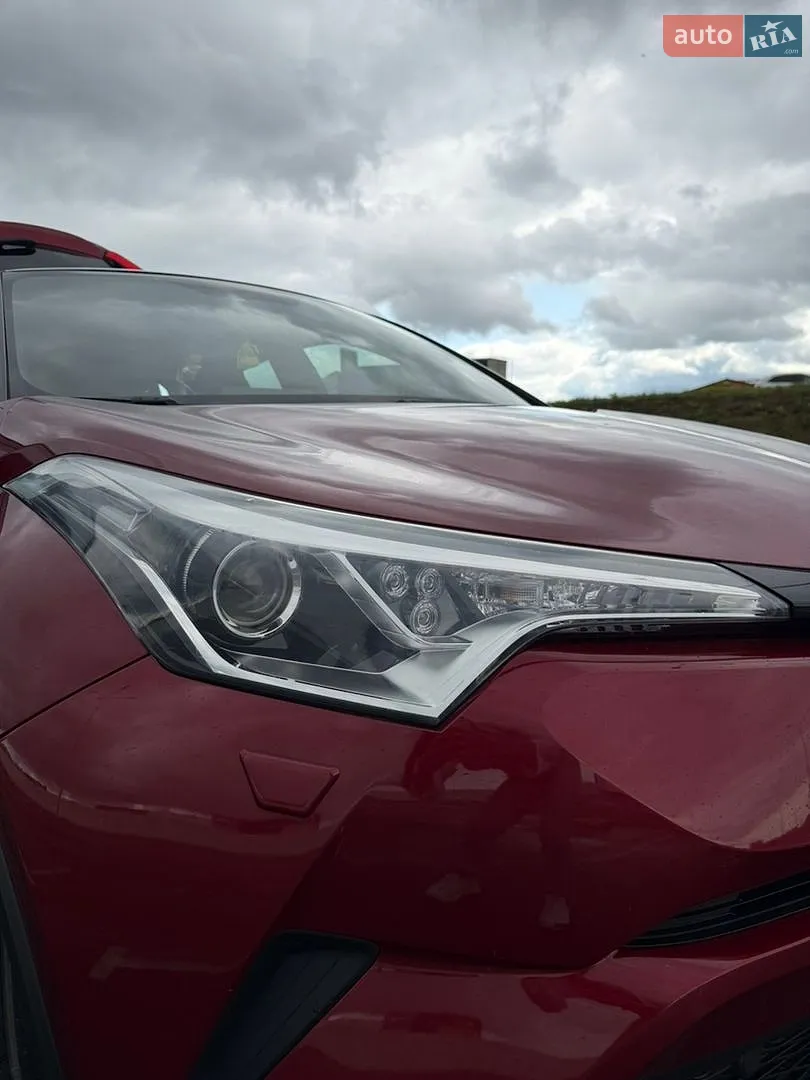 2017 Toyota C-HR - мініатюра 11
