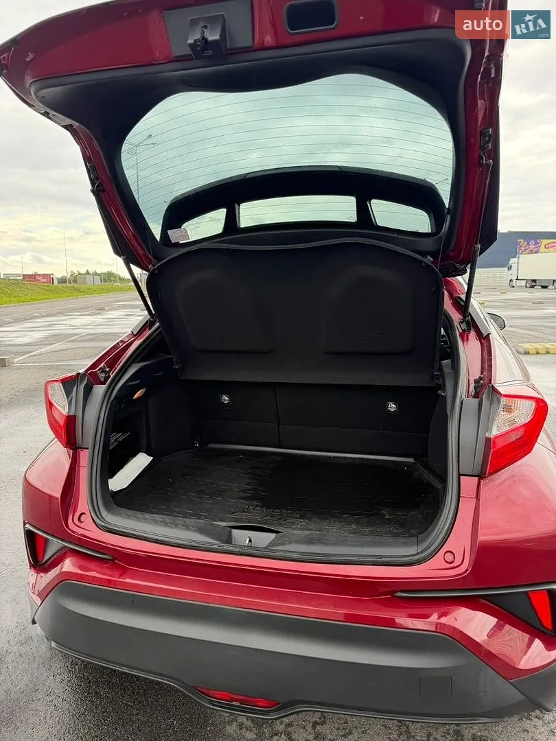 2017 Toyota C-HR - мініатюра 18