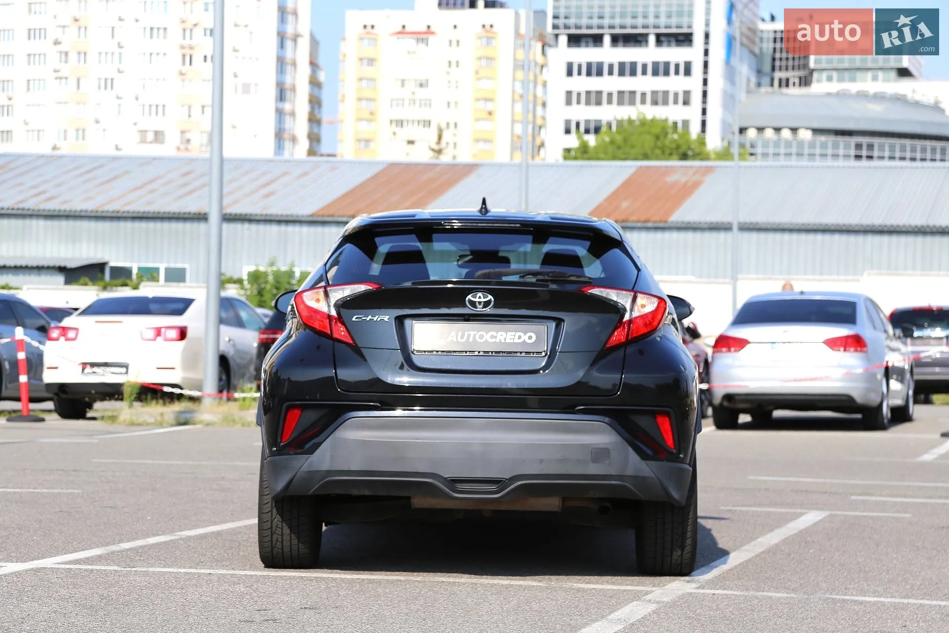 2017 Toyota C-HR - мініатюра 6