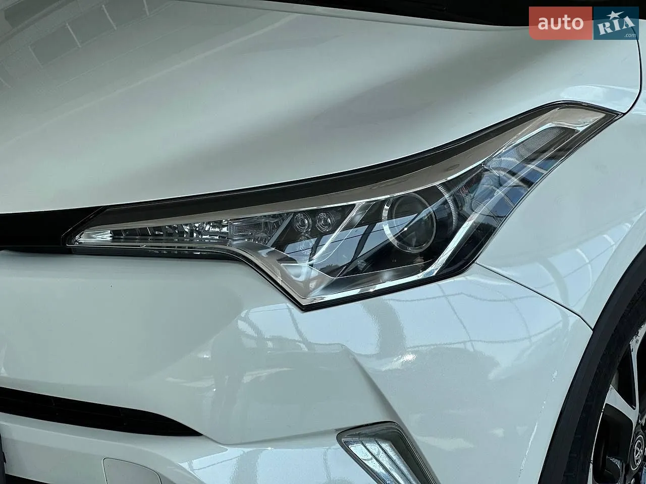 2017 Toyota C-HR - мініатюра 5
