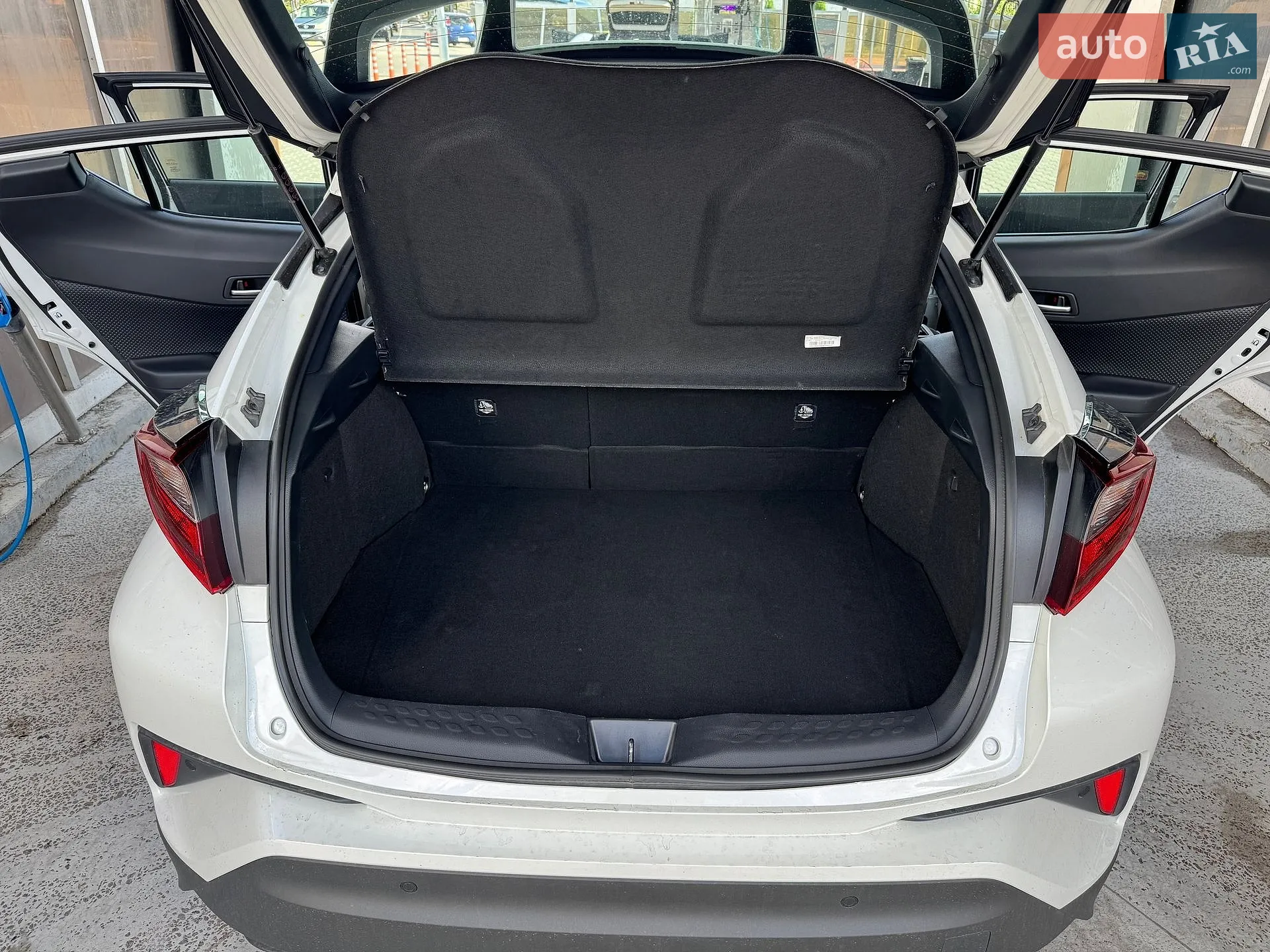 2021 Toyota C-HR - мініатюра 39