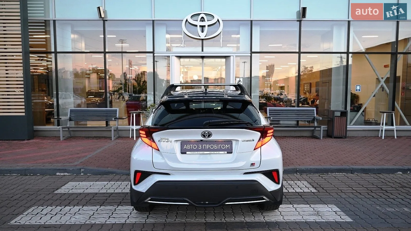 2021 Toyota C-HR - мініатюра 4
