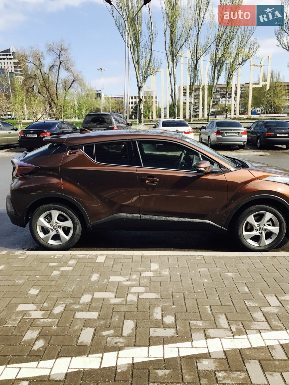 2017 Toyota C-HR - мініатюра 16