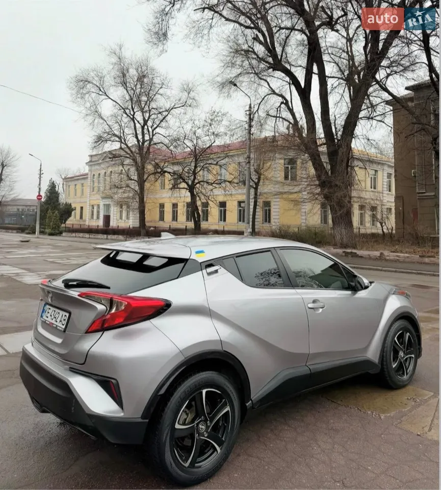 2017 Toyota C-HR - мініатюра 18