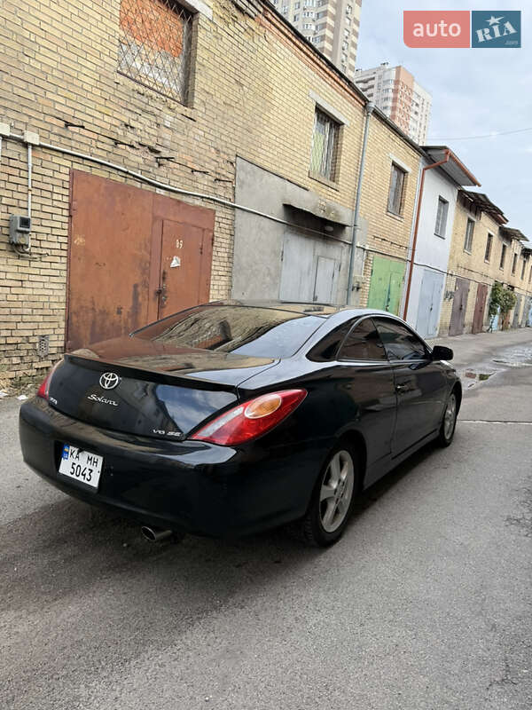 Toyota Camry Solara 2004