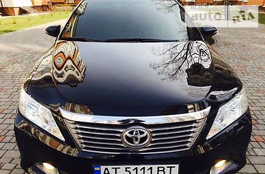 Седан Toyota Camry 2014 в Ивано-Франковске