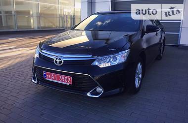 Toyota Camry 2015