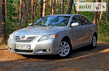 Седан Toyota Camry 2007 в Киеве