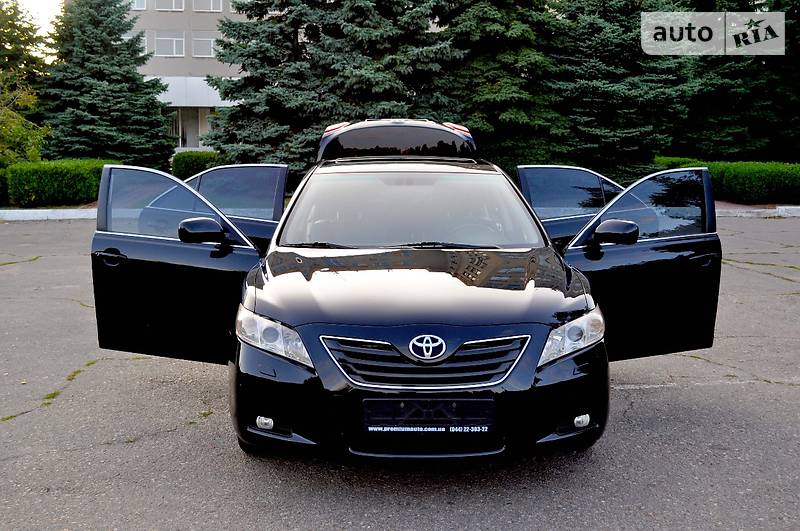 Седан Toyota Camry 2008 в Одессе