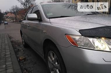 Седан Toyota Camry 2007 в Черновцах