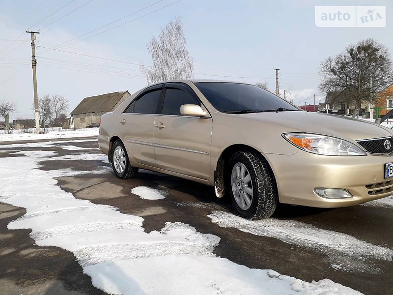 Седан Toyota Camry 2002 в Сарнах