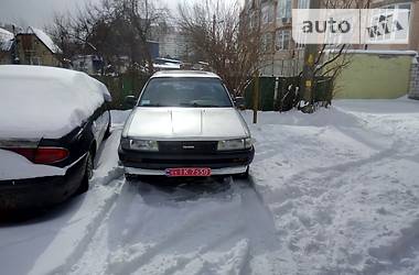 Седан Toyota Camry 1988 в Киеве