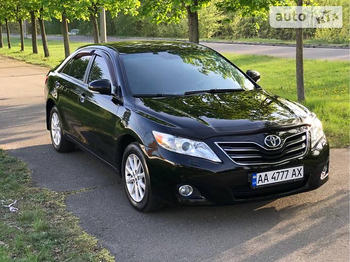 Седан Toyota Camry 2011 в Києві