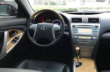 Седан Toyota Camry 2007 в Кривому Розі