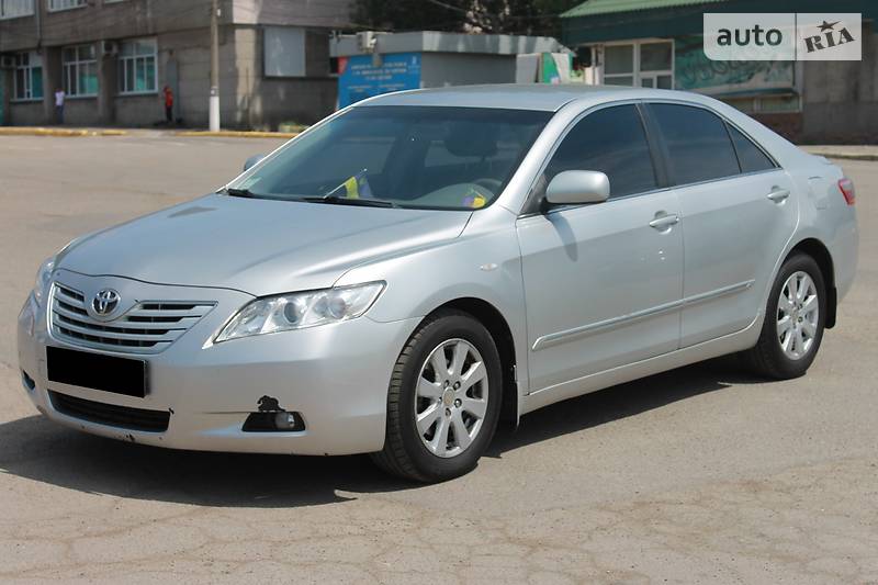 Седан Toyota Camry 2008 в Николаеве