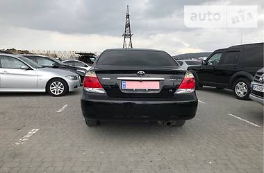 Седан Toyota Camry 2005 в Черновцах