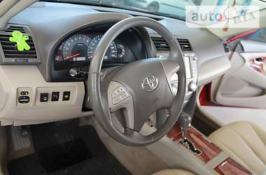 Седан Toyota Camry 2007 в Кременчуге