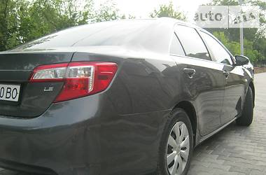 Седан Toyota Camry 2014 в Хмельницькому