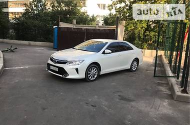 Toyota Camry 2016