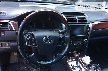 Седан Toyota Camry 2013 в Днепре