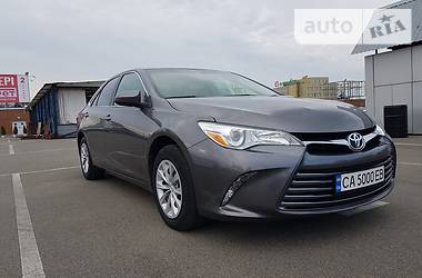 Седан Toyota Camry 2015 в 