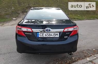 Седан Toyota Camry 2013 в Киеве