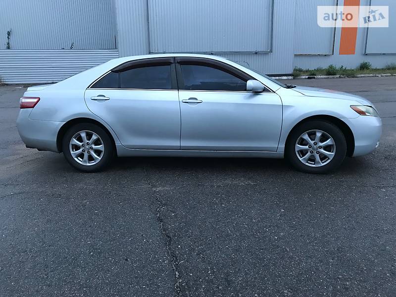Седан Toyota Camry 2007 в Черкасах