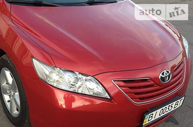 Седан Toyota Camry 2007 в Кременчуге