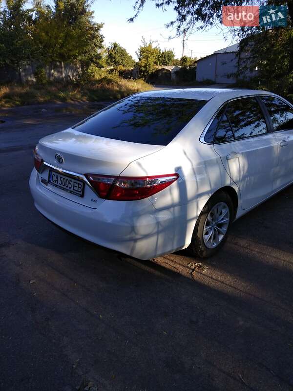 Седан Toyota Camry 2015 в Черкасах