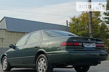 Седан Toyota Camry 2000 в Одессе