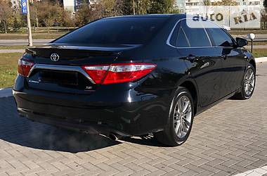 Седан Toyota Camry 2016 в Запорожье