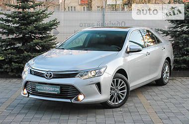 Toyota Camry 2016