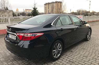 Седан Toyota Camry 2017 в Ивано-Франковске