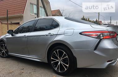 Седан Toyota Camry 2018 в Одессе