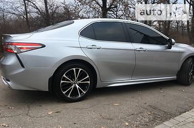 Седан Toyota Camry 2018 в Одессе