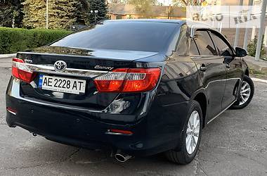 Седан Toyota Camry 2013 в Кам'янському