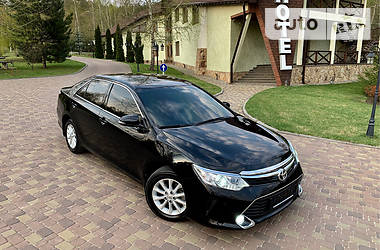 Седан Toyota Camry 2016 в Харькове