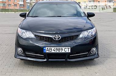 Седан Toyota Camry 2013 в Виннице