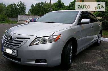 Седан Toyota Camry 2008 в Киеве