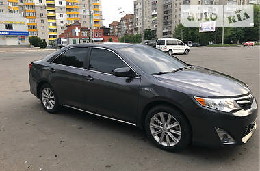 Седан Toyota Camry 2014 в 