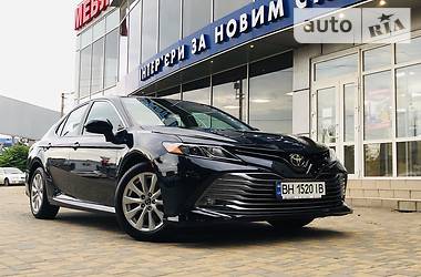 Седан Toyota Camry 2018 в Одессе