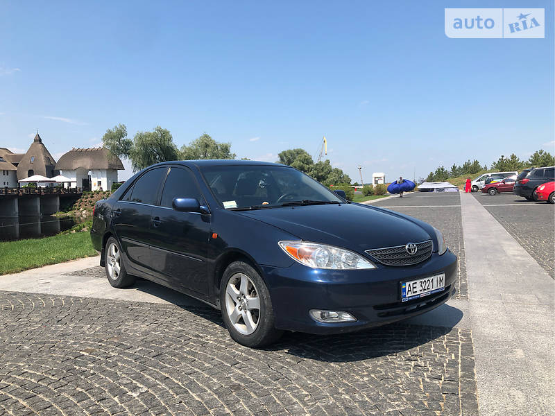 Седан Toyota Camry 2002 в Києві