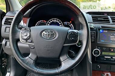 Седан Toyota Camry 2012 в Киеве