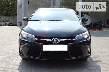 Седан Toyota Camry 2016 в 
