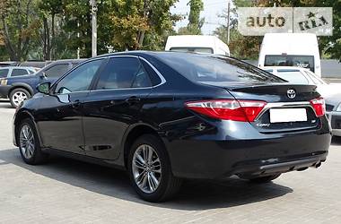 Седан Toyota Camry 2016 в 
