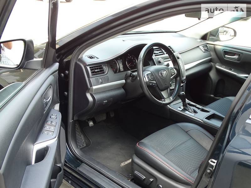 Седан Toyota Camry 2016 в Дніпрі фото 10 Седан Toyota Camry 2016 в Дніпрі