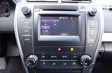 Седан Toyota Camry 2016 в 